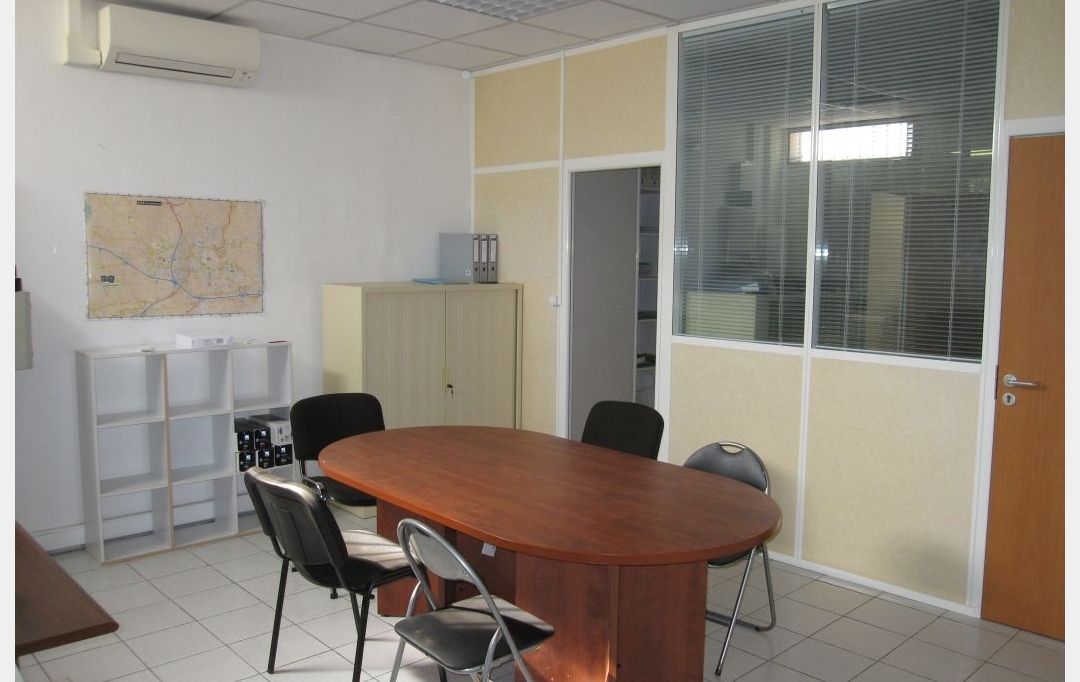 Annonces AIXENPROVENCE : Office | AIX-EN-PROVENCE (13100) | 62 m2 | 240 000 € 